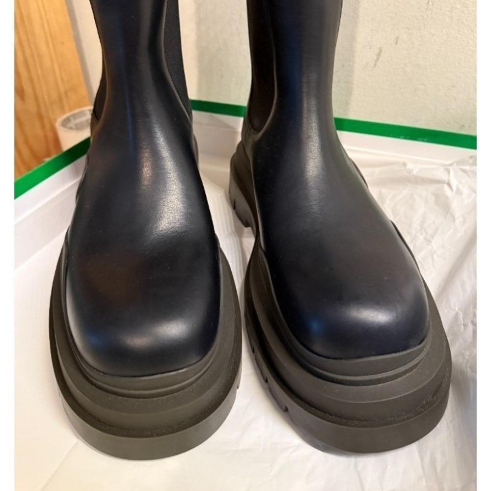 Bottega Veneta Military Calf Black Leather Brown & Black Tire Boot 630284 (44) - Picture 6 of 12